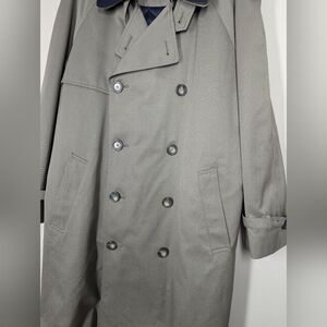 Ralph Lauren Double-Breasted Trench Coat – Size 44S – Detachable Lining & Wool C